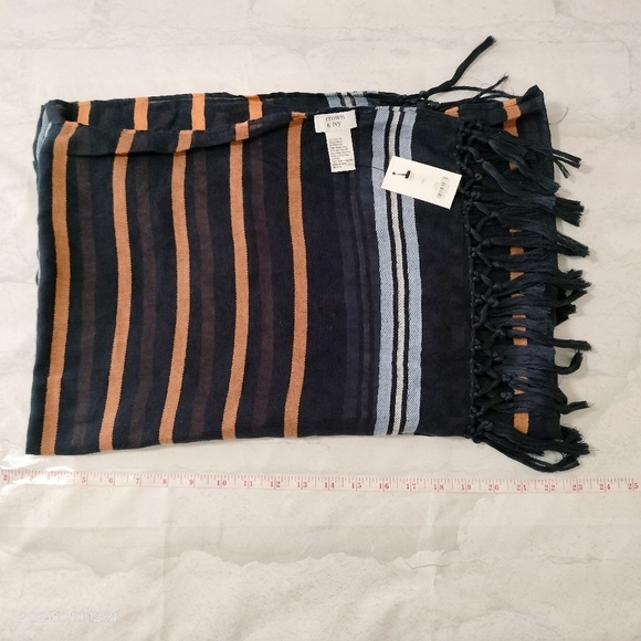 Crown & Ivy Navy Striped by the Sea Multifunctional Scarf Shawl Rectangle Tassel - Picture 6 of 11
